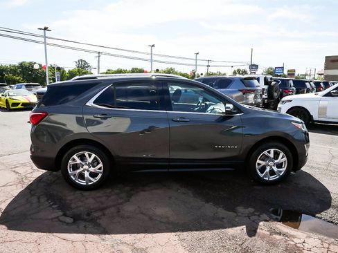 Used 2019 Chevrolet Equinox LT w/ Sun & Navigation Package AWD/4WD image 7