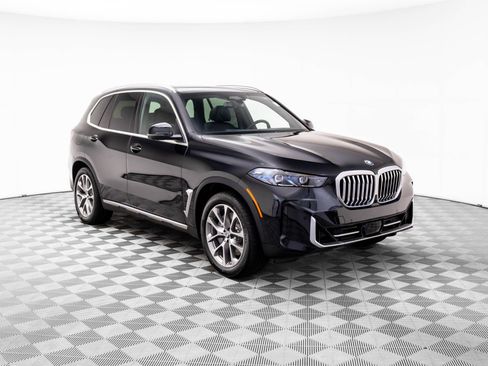 Certified 2026 BMW X5 xDrive50e w/ Executive Package AWD/4WD image 8