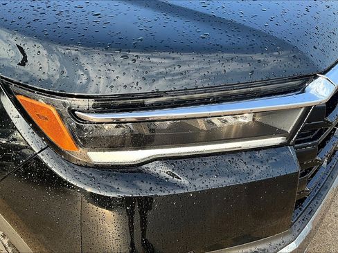 New 2026 Honda Pilot image 8