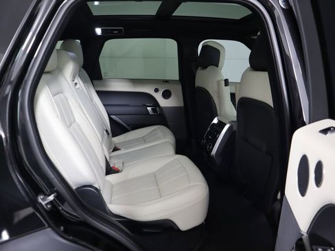 Used 2022 Land Rover Range Rover Sport HSE Silver Edition image 23