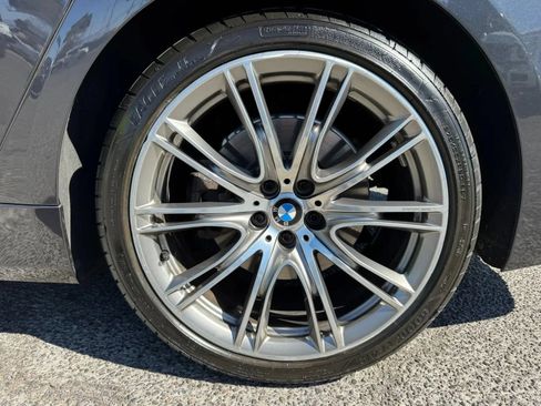 Used 2016 BMW 740i RWD image 9