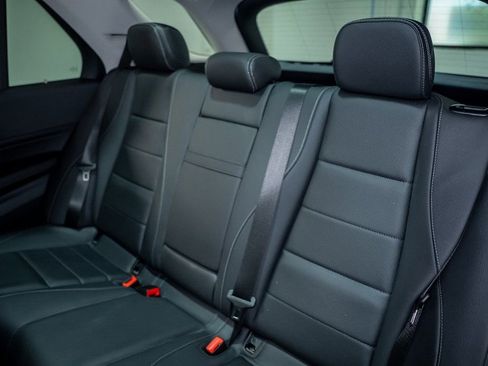 Used 2024 Mercedes-Benz GLE 350 4MATIC w/ AMG Line Exterior image 39