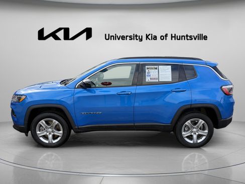Used 2024 Jeep Compass Latitude image 4