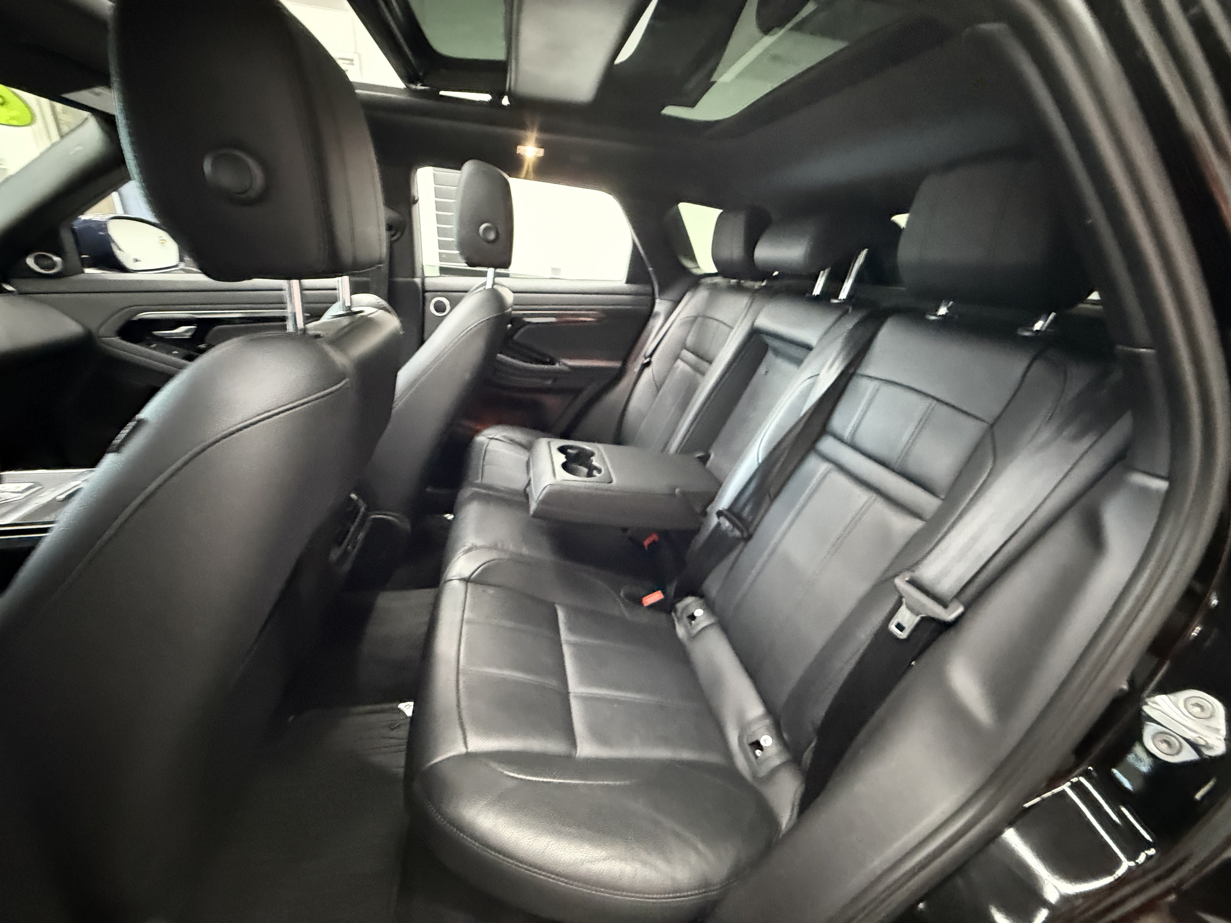 Used 2020 Land Rover Range Rover Evoque S AWD/4WD image 22