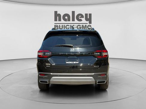Used 2025 Honda Pilot Elite image 4
