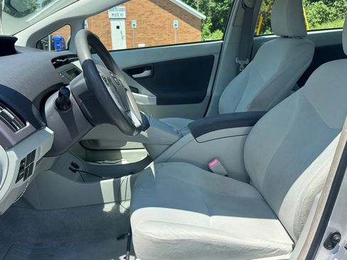 Used 2010 Toyota Prius One FWD image 12