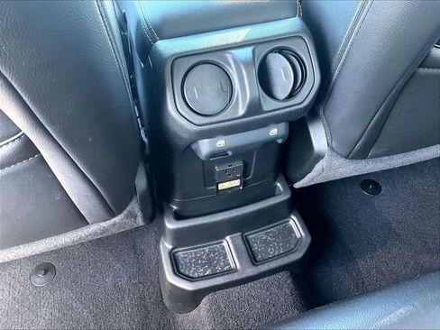 Used 2023 Jeep Wrangler Unlimited Sahara w/ Cold Weather Group AWD/4WD image 28