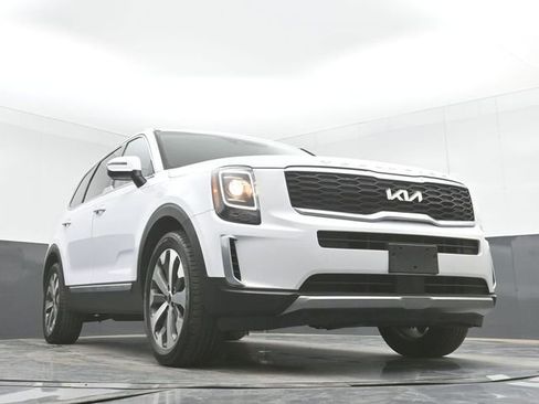 Used 2022 Kia Telluride S AWD/4WD image 43