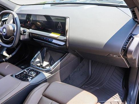 Used 2025 BMW X3 xDrive30i w/ Convenience Package image 25