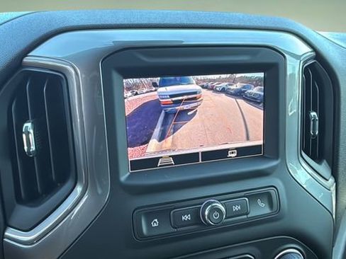 Certified 2023 Chevrolet Silverado 1500 Custom image 25