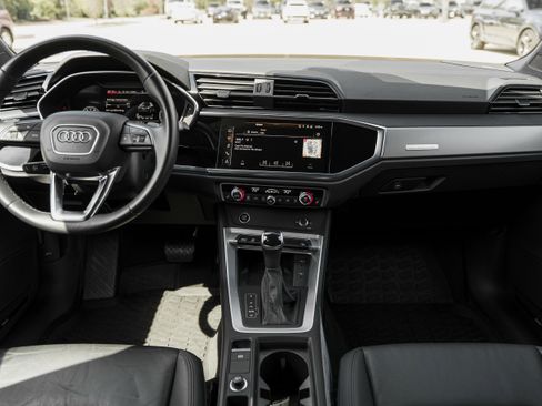 Used 2023 Audi Q3 2.0T Premium Plus w/ Premium Plus Package AWD/4WD image 8