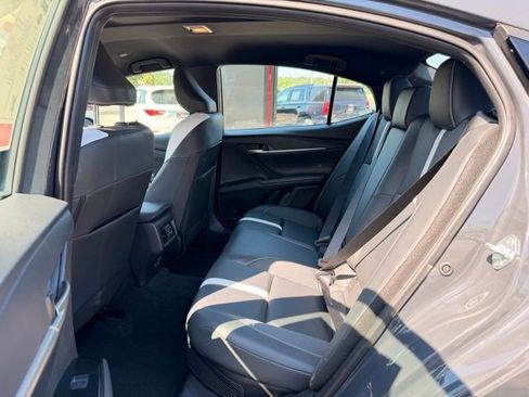 Used 2025 Toyota Camry SE FWD image 12