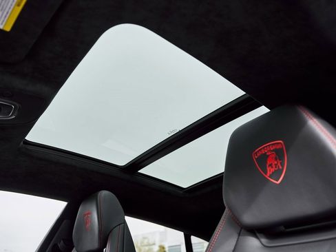 Used 2021 Lamborghini Urus image 50