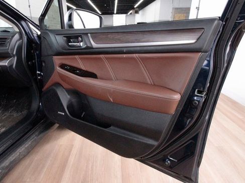 Used 2018 Subaru Outback 2.5i Touring image 23