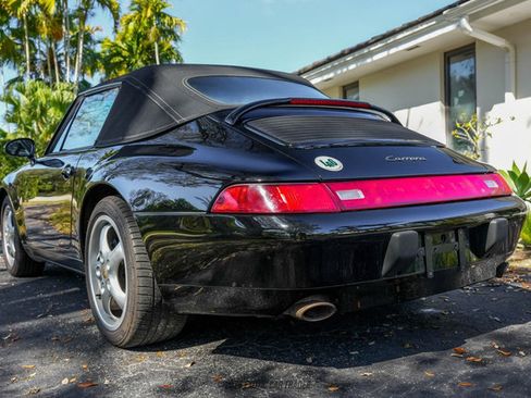 Used 1995 Porsche 911 Carrera image 18