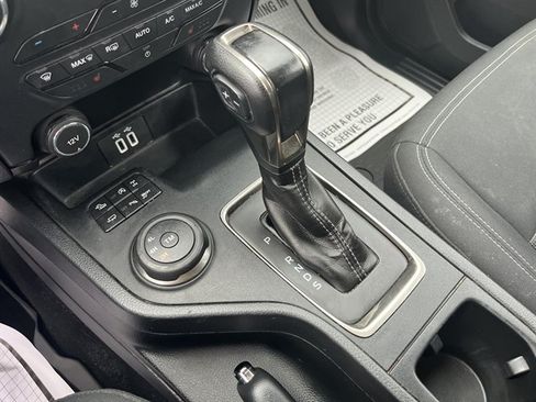 Used 2019 Ford Ranger XLT w/ Equipment Group 302A Luxury AWD/4WD image 27