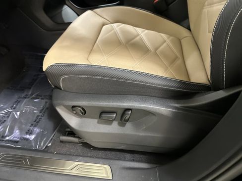 New 2026 Volkswagen Atlas Cross Sport SE AWD/4WD image 17