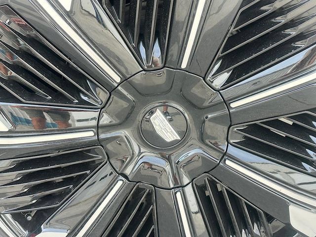New 2026 Cadillac Escalade IQ Sport 1 w/ LPO, Floor Liner Package AWD/4WD image 25