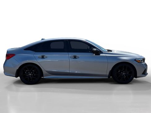 Used 2022 Honda Civic Sport image 6