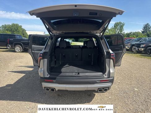 Used 2026 Chevrolet Traverse Z71 w/ Driver Confidence Package AWD/4WD image 36