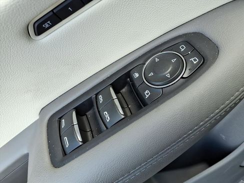 Used 2023 Cadillac XT5 Premium Luxury w/ LPO, Floor Liner Package AWD/4WD image 15