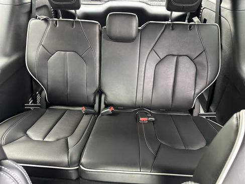 New 2026 Chrysler Pacifica Limited w/ S Appearance Package FWD image 31