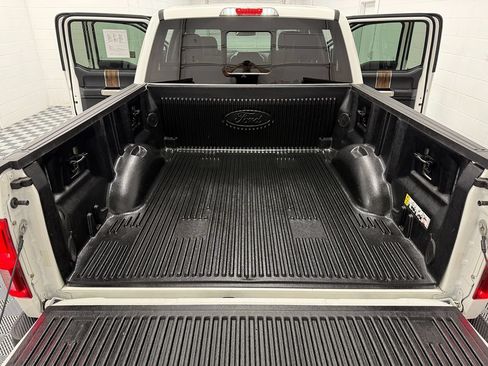 Used 2020 Ford F150 Lariat w/ Equipment Group 502A Luxury AWD/4WD image 32
