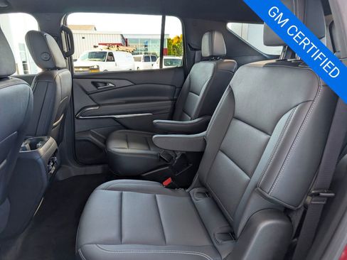 Certified 2025 Chevrolet Traverse LT image 29