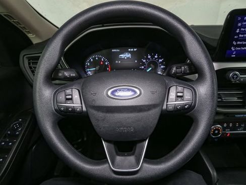 Used 2020 Ford Escape SE image 27