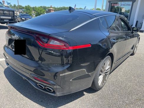 Used 2018 Kia Stinger RWD image 6