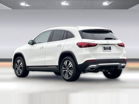 Used 2026 Mercedes-Benz GLA 250 image 3
