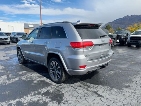 Used 2018 Jeep Grand Cherokee Overland image 8