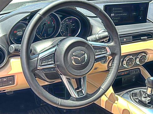 New 2026 MAZDA MX-5 Miata RF Grand Touring RWD image 17
