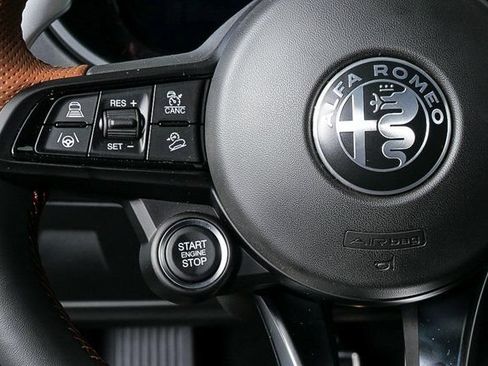 New 2025 Alfa Romeo Stelvio Sprint AWD/4WD image 12