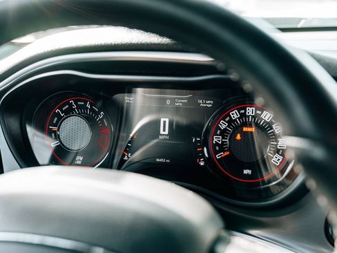 Used 2019 Dodge Challenger R/T w/ Plus Package image 28