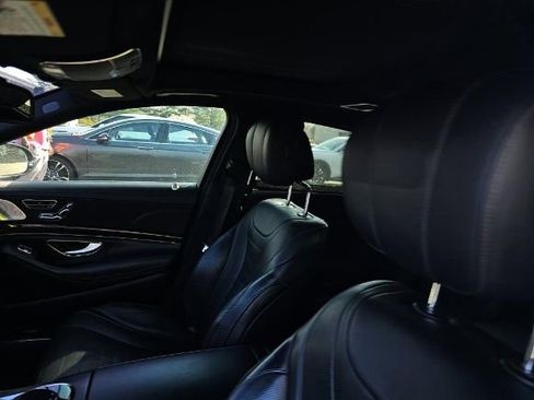 Used 2017 Mercedes-Benz S 550 4MATIC Sedan w/ Premium Package image 9