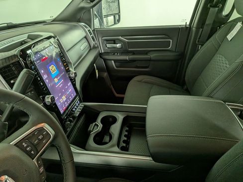New 2026 RAM 3500 Big Horn AWD/4WD image 25