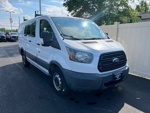 Used 2016 Ford Transit 250 130 Low Roof RWD image 2