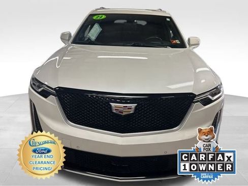 Used 2023 Cadillac XT6 Sport w/ Technology Package image 8