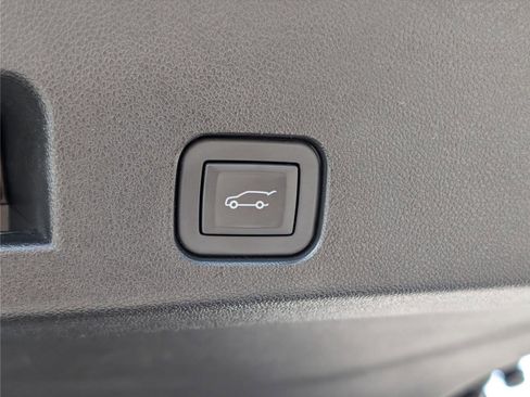 Used 2024 Chevrolet Traverse RS w/ LPO, Floor Liner Package image 16