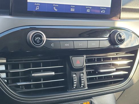 Used 2023 Ford Escape Active image 21