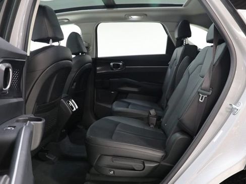 Used 2026 Kia Sorento EX FWD image 30