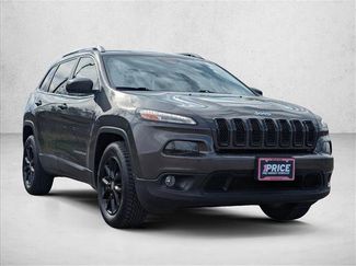 Used 2017 Jeep Cherokee Latitude w/ Cold Weather Group video 3