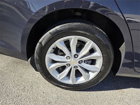 Used 2025 Chevrolet Malibu LT image 21