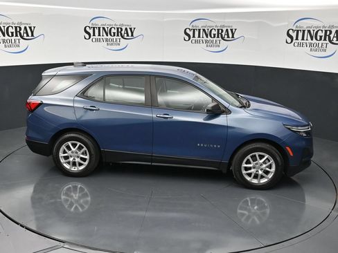 Used 2024 Chevrolet Equinox LS w/ Driver Confidence II Package FWD image 28