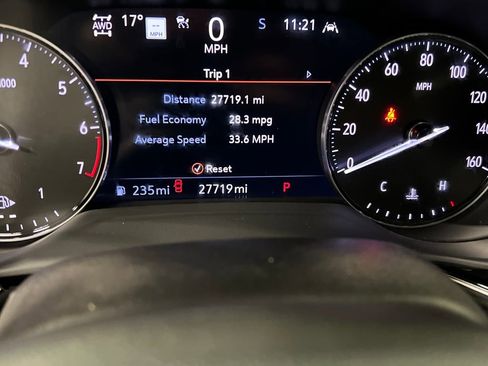 Used 2021 Buick Envision Avenir w/ Technology Package II image 22