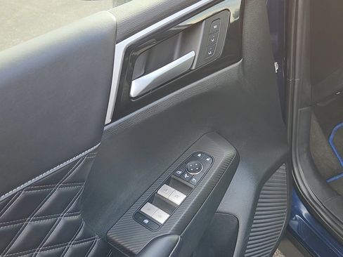 Used 2024 Mitsubishi Outlander SEL image 7