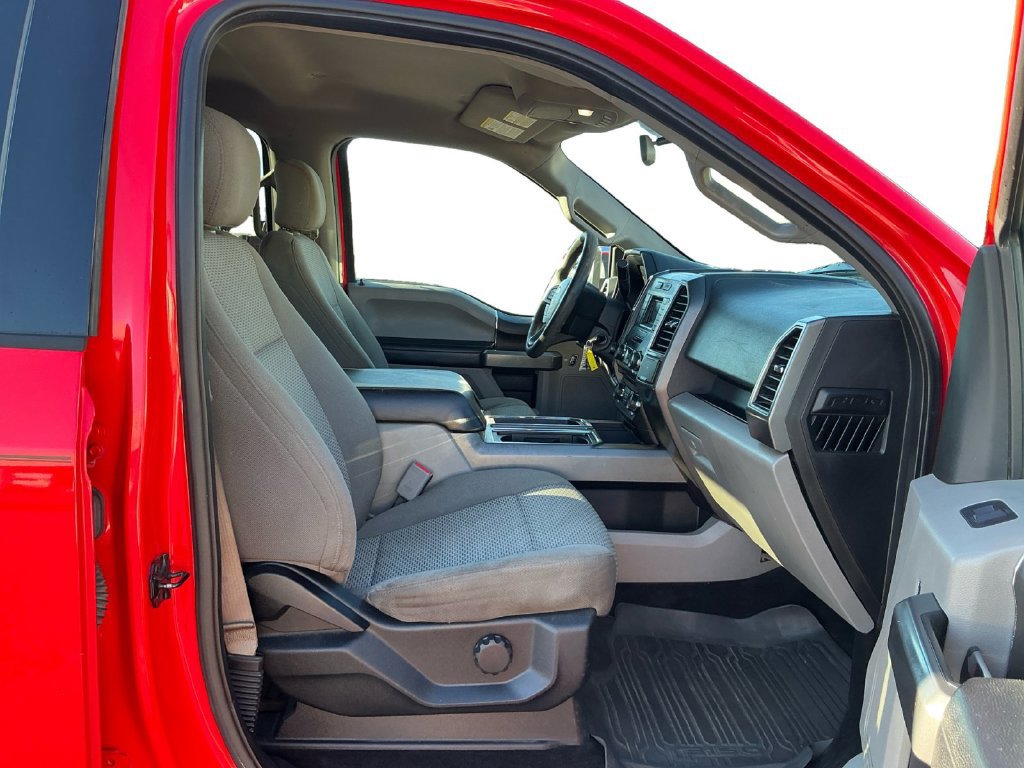 Used 2017 Ford F150 XLT AWD/4WD image 22