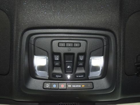 Used 2024 GMC Sierra 1500 AT4 w/ Technology Package AWD/4WD image 53