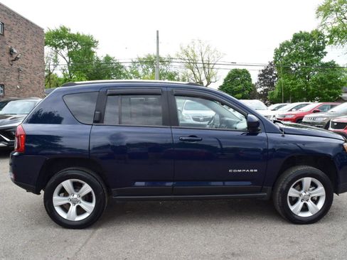 Used 2014 Jeep Compass Latitude AWD/4WD image 5